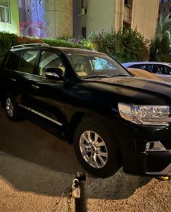 تويوتا لاندكروزر